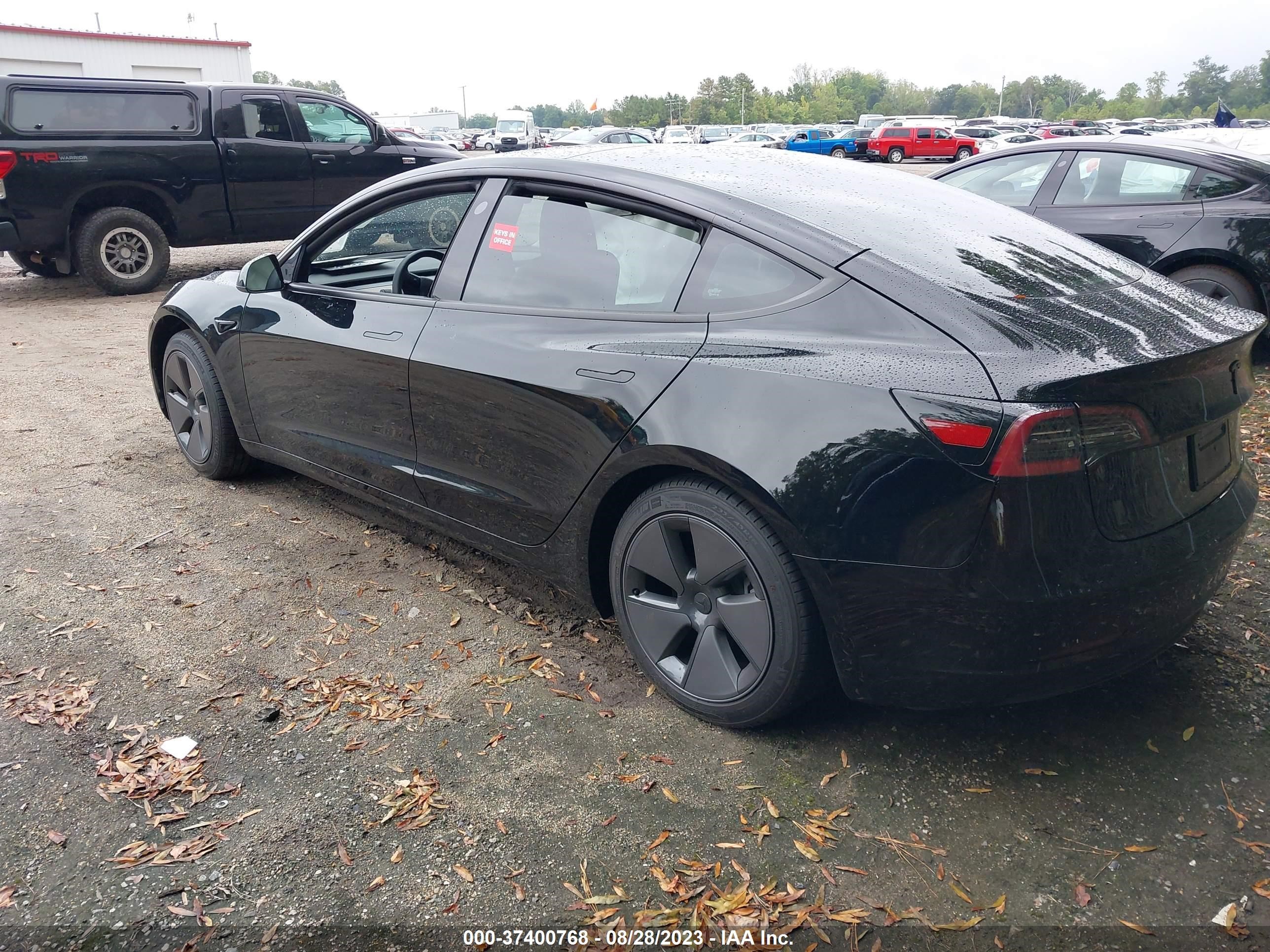 Photo 2 VIN: 5YJ3E1EA1PF554956 - TESLA MODEL 3 