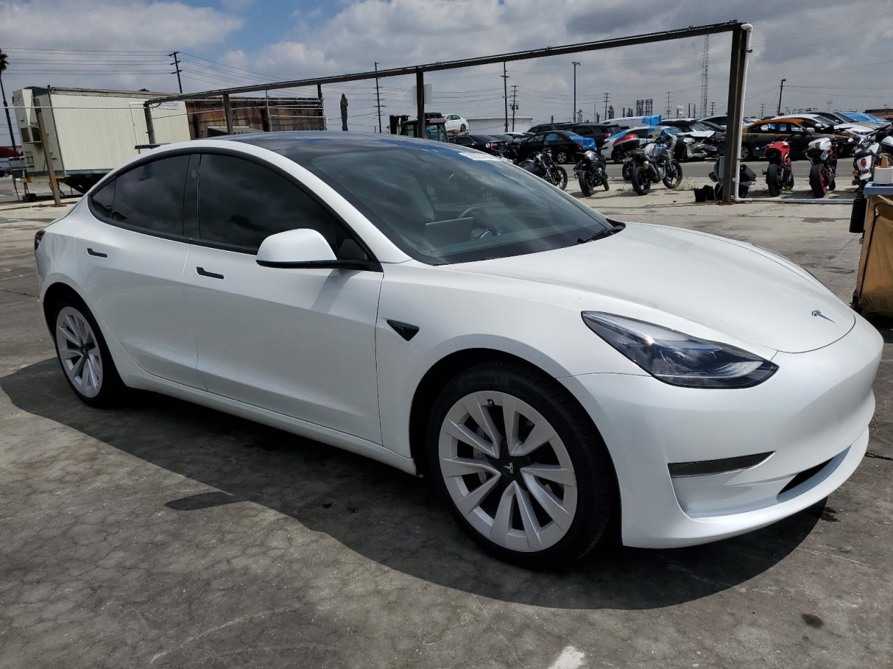 Photo 3 VIN: 5YJ3E1EA1PF582952 - TESLA MODEL 3 