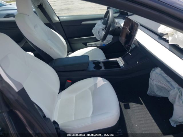 Photo 4 VIN: 5YJ3E1EA1PF626853 - TESLA MODEL 3 