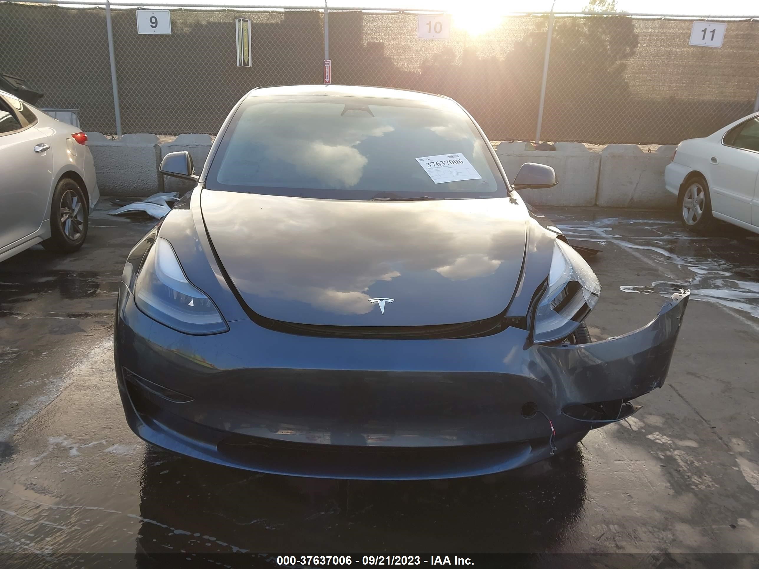 Photo 10 VIN: 5YJ3E1EA1PF644494 - TESLA MODEL 3 