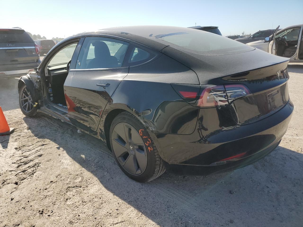 Photo 1 VIN: 5YJ3E1EA1PF651574 - TESLA MODEL 3 