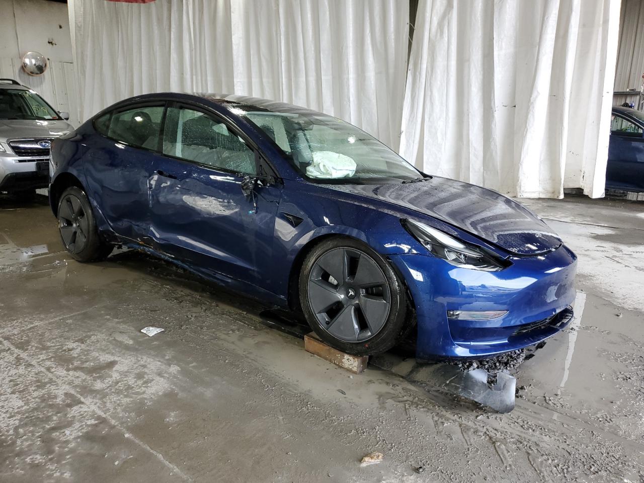 Photo 3 VIN: 5YJ3E1EA1PF684817 - TESLA MODEL 3 