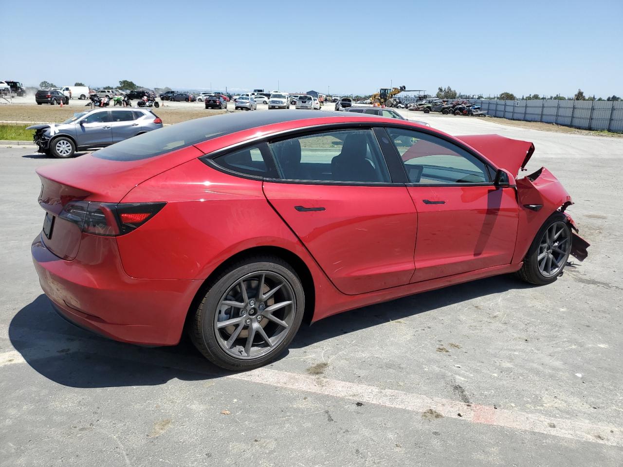 Photo 2 VIN: 5YJ3E1EA1PF697082 - TESLA NULL 