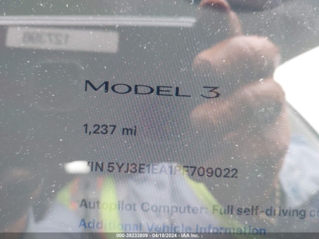 Photo 6 VIN: 5YJ3E1EA1PF709022 - TESLA MODEL 3 