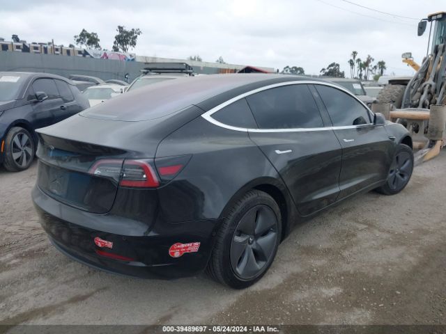 Photo 3 VIN: 5YJ3E1EA2JF002681 - TESLA MODEL 3 