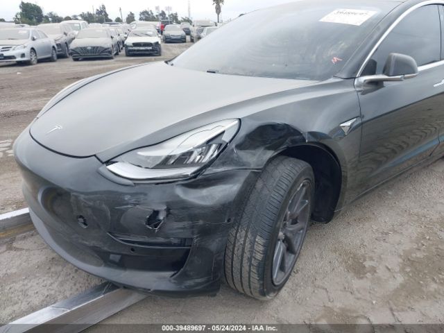 Photo 5 VIN: 5YJ3E1EA2JF002681 - TESLA MODEL 3 