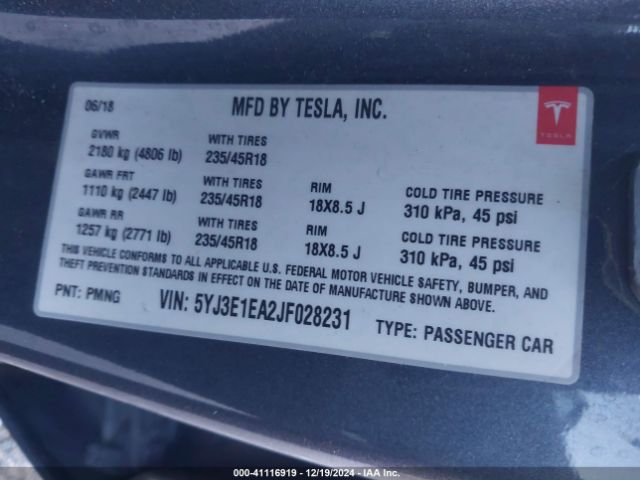 Photo 8 VIN: 5YJ3E1EA2JF028231 - TESLA MODEL 3 