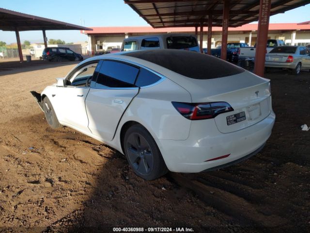 Photo 2 VIN: 5YJ3E1EA2JF042047 - TESLA MODEL 3 