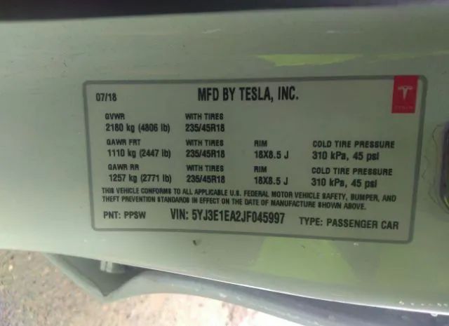 Photo 8 VIN: 5YJ3E1EA2JF045997 - TESLA MODEL 3 