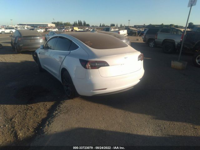 Photo 2 VIN: 5YJ3E1EA2JF050973 - TESLA MODEL 3 