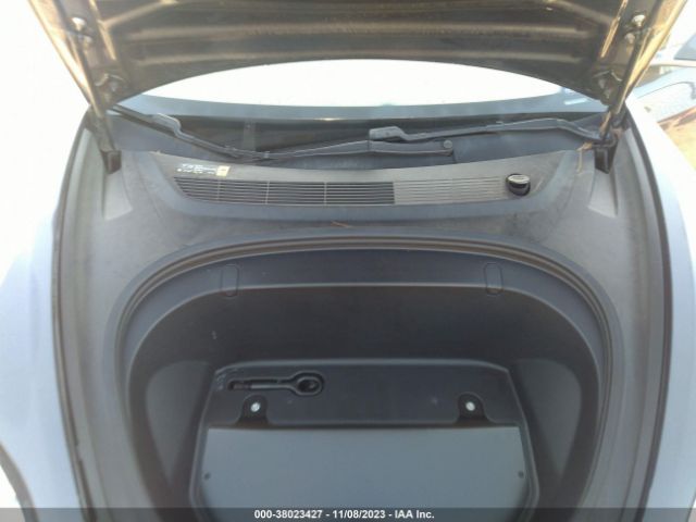 Photo 9 VIN: 5YJ3E1EA2JF052903 - TESLA MODEL 3 