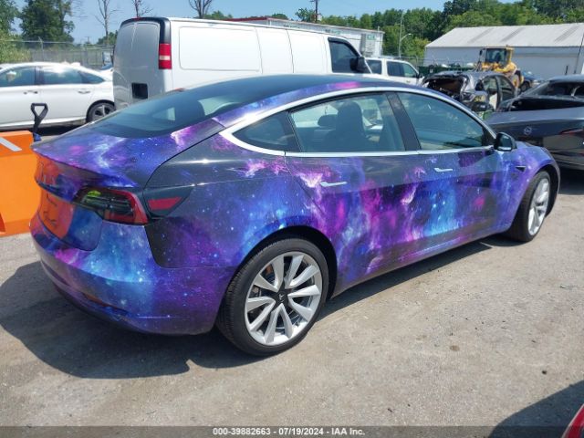 Photo 3 VIN: 5YJ3E1EA2JF057275 - TESLA MODEL 3 