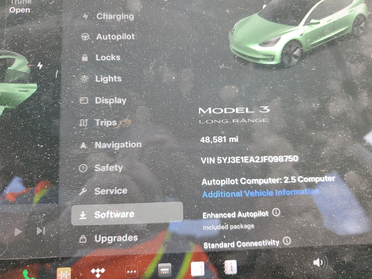 Photo 8 VIN: 5YJ3E1EA2JF098750 - TESLA MODEL 3 