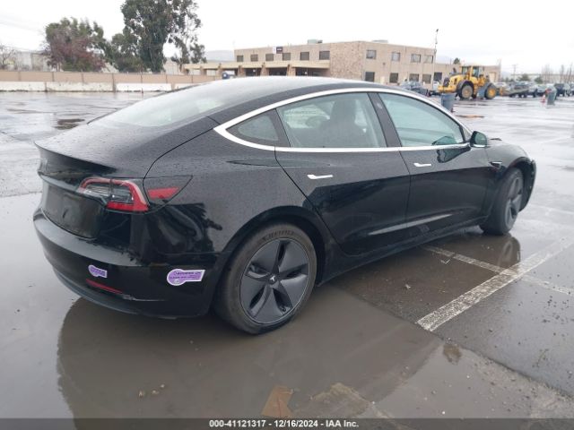 Photo 3 VIN: 5YJ3E1EA2JF152077 - TESLA MODEL 3 