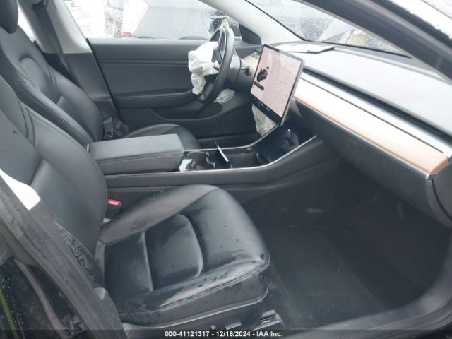 Photo 4 VIN: 5YJ3E1EA2JF152077 - TESLA MODEL 3 