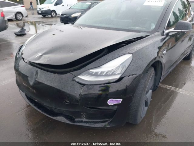 Photo 5 VIN: 5YJ3E1EA2JF152077 - TESLA MODEL 3 