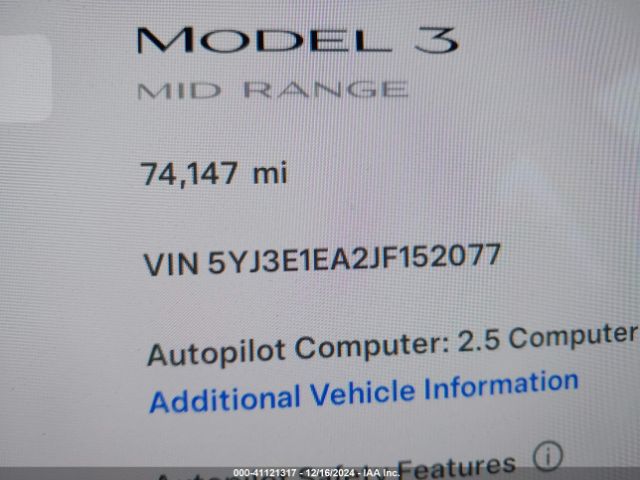 Photo 8 VIN: 5YJ3E1EA2JF152077 - TESLA MODEL 3 