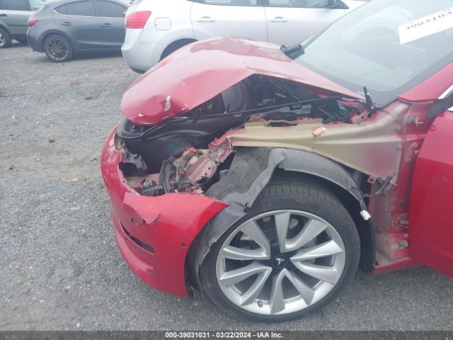 Photo 5 VIN: 5YJ3E1EA2JF155061 - TESLA MODEL 3 