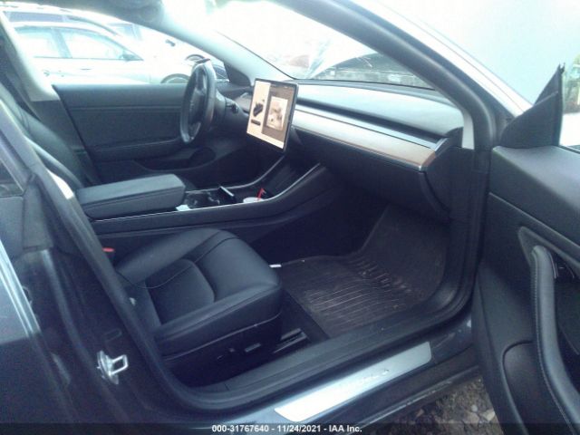 Photo 4 VIN: 5YJ3E1EA2KF298657 - TESLA MODEL 3 