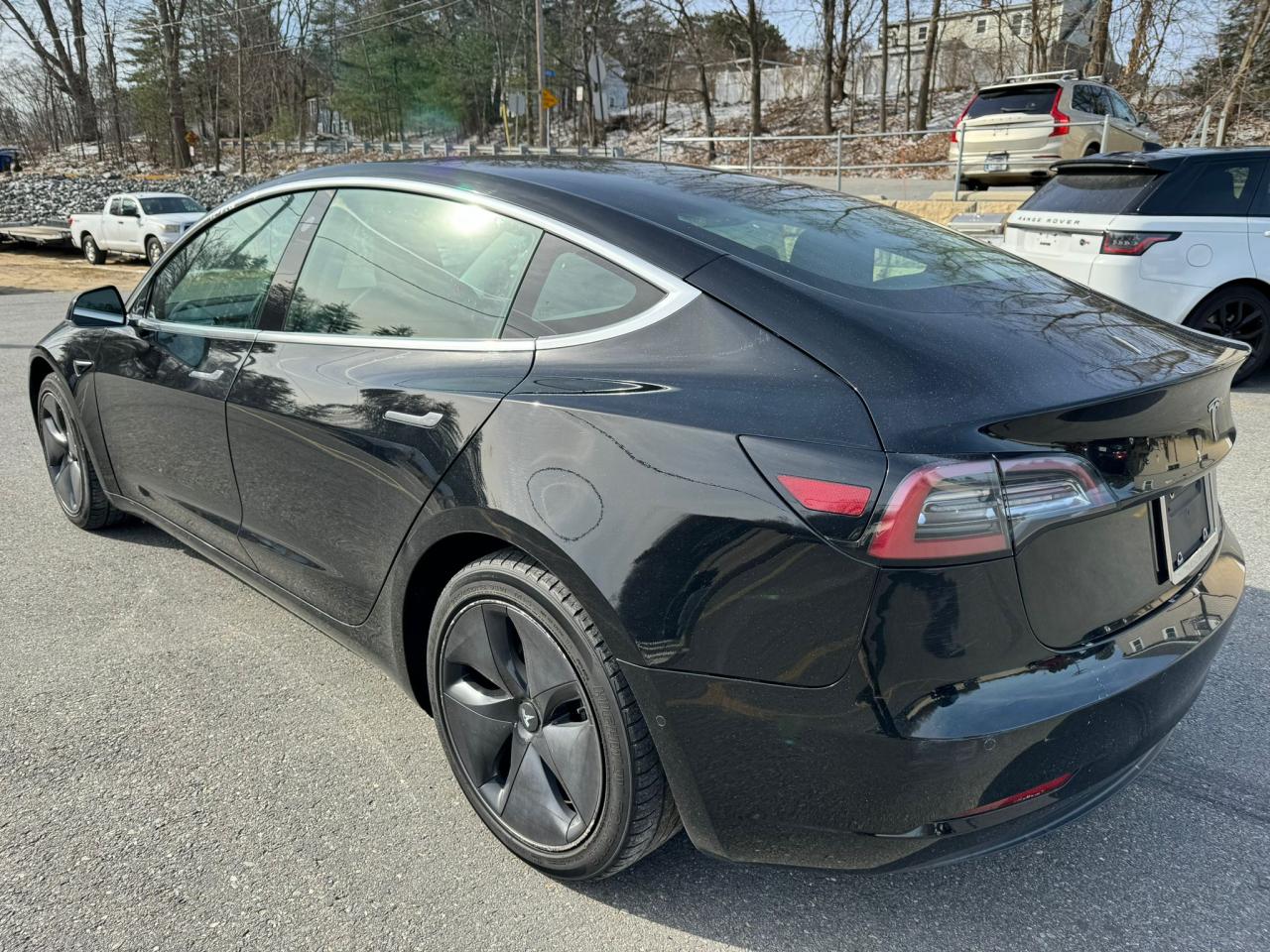 Photo 1 VIN: 5YJ3E1EA2KF305199 - TESLA MODEL 3 