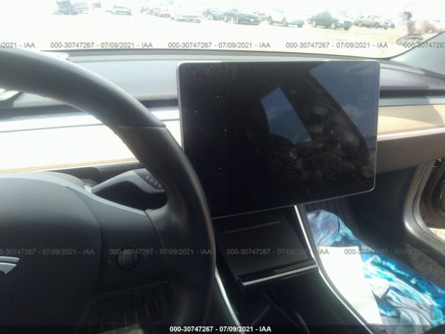 Photo 6 VIN: 5YJ3E1EA2KF313304 - TESLA MODEL 3 