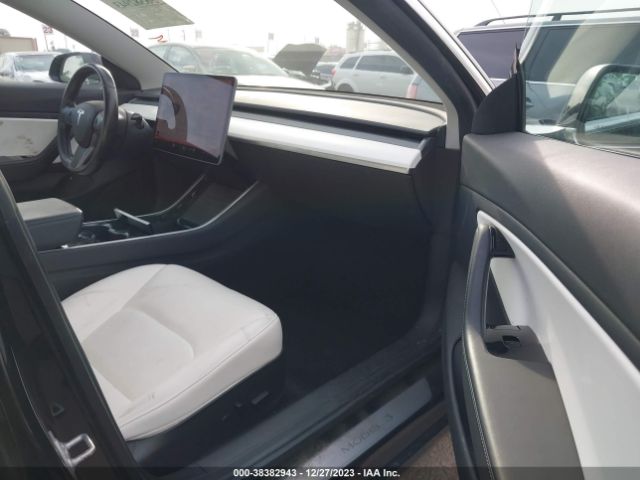 Photo 4 VIN: 5YJ3E1EA2KF314923 - TESLA MODEL 3 