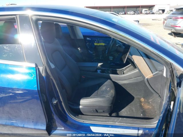 Photo 4 VIN: 5YJ3E1EA2KF396877 - TESLA MODEL 3 