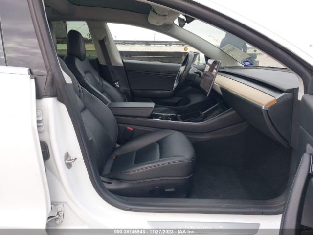 Photo 4 VIN: 5YJ3E1EA2KF402435 - TESLA MODEL 3 