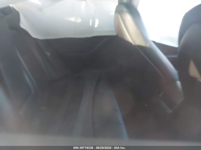 Photo 7 VIN: 5YJ3E1EA2KF409899 - TESLA MODEL 3 