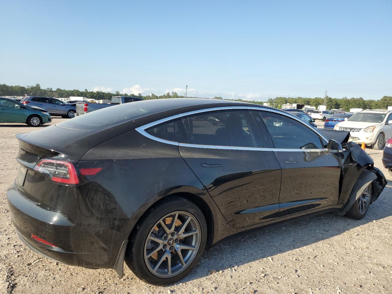 Photo 2 VIN: 5YJ3E1EA2KF415654 - TESLA MODEL 3 