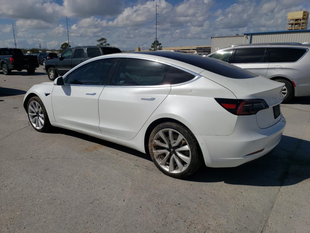 Photo 1 VIN: 5YJ3E1EA2KF486904 - TESLA MODEL 3 