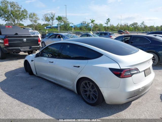 Photo 2 VIN: 5YJ3E1EA2MF921195 - TESLA MODEL 3 