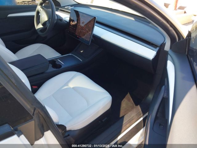 Photo 4 VIN: 5YJ3E1EA2NF130747 - TESLA MODEL 3 