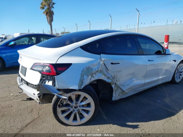 Photo 5 VIN: 5YJ3E1EA2NF130747 - TESLA MODEL 3 