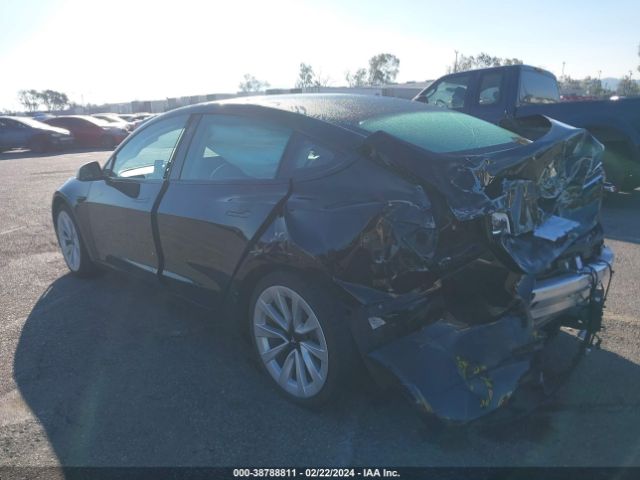 Photo 2 VIN: 5YJ3E1EA2NF142929 - TESLA MODEL 3 