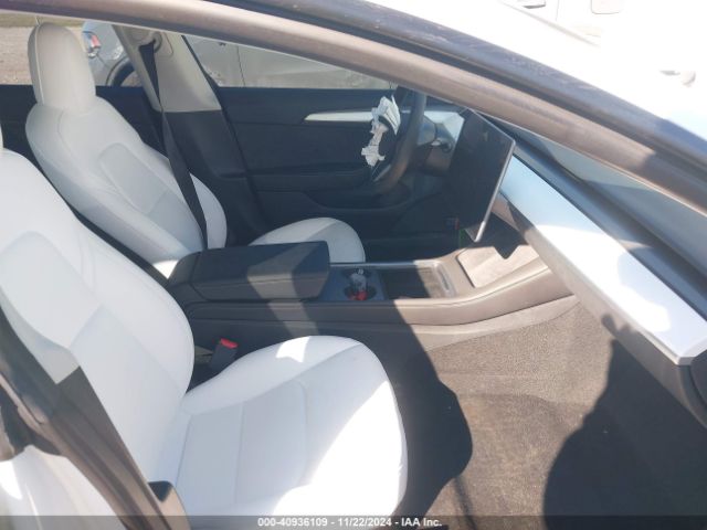 Photo 4 VIN: 5YJ3E1EA2PF398183 - TESLA MODEL 3 