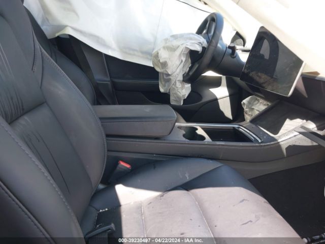 Photo 4 VIN: 5YJ3E1EA2PF402829 - TESLA MODEL 3 