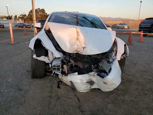 Photo 4 VIN: 5YJ3E1EA2PF449374 - TESLA MODEL 3 