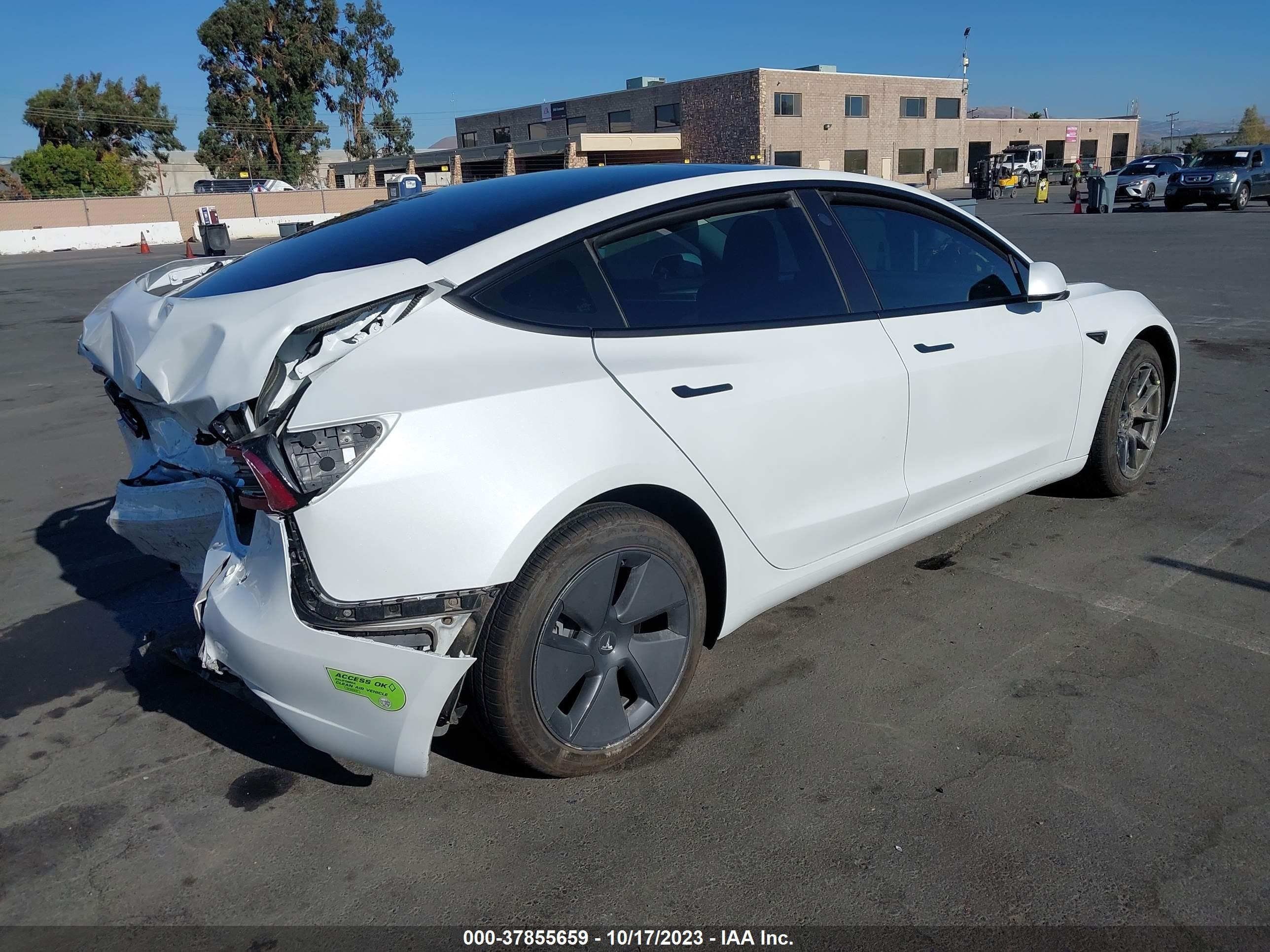 Photo 3 VIN: 5YJ3E1EA2PF458866 - TESLA MODEL 3 