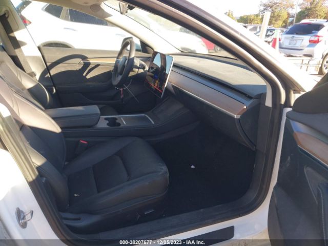 Photo 4 VIN: 5YJ3E1EA2PF478115 - TESLA MODEL 3 