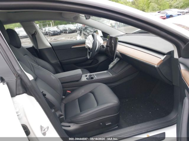 Photo 4 VIN: 5YJ3E1EA2PF478566 - TESLA MODEL 3 