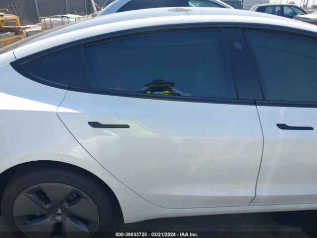 Photo 7 VIN: 5YJ3E1EA2PF557428 - TESLA MODEL 3 