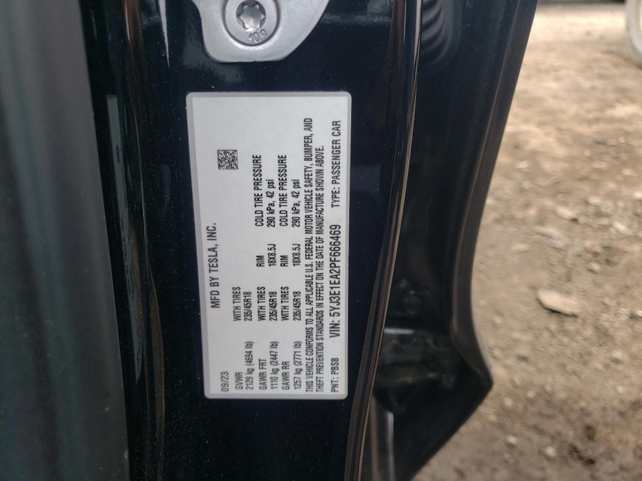 Photo 11 VIN: 5YJ3E1EA2PF666469 - TESLA MODEL 3 