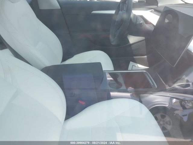 Photo 4 VIN: 5YJ3E1EA2PF669372 - TESLA MODEL 3 