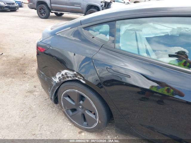 Photo 5 VIN: 5YJ3E1EA2PF669372 - TESLA MODEL 3 