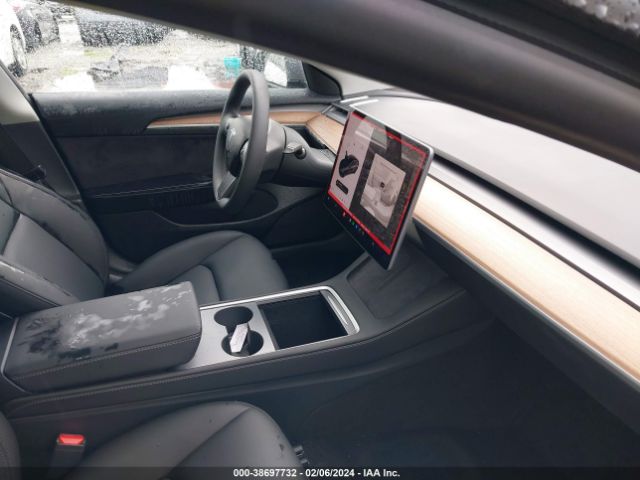 Photo 4 VIN: 5YJ3E1EA2PF690898 - TESLA MODEL 3 