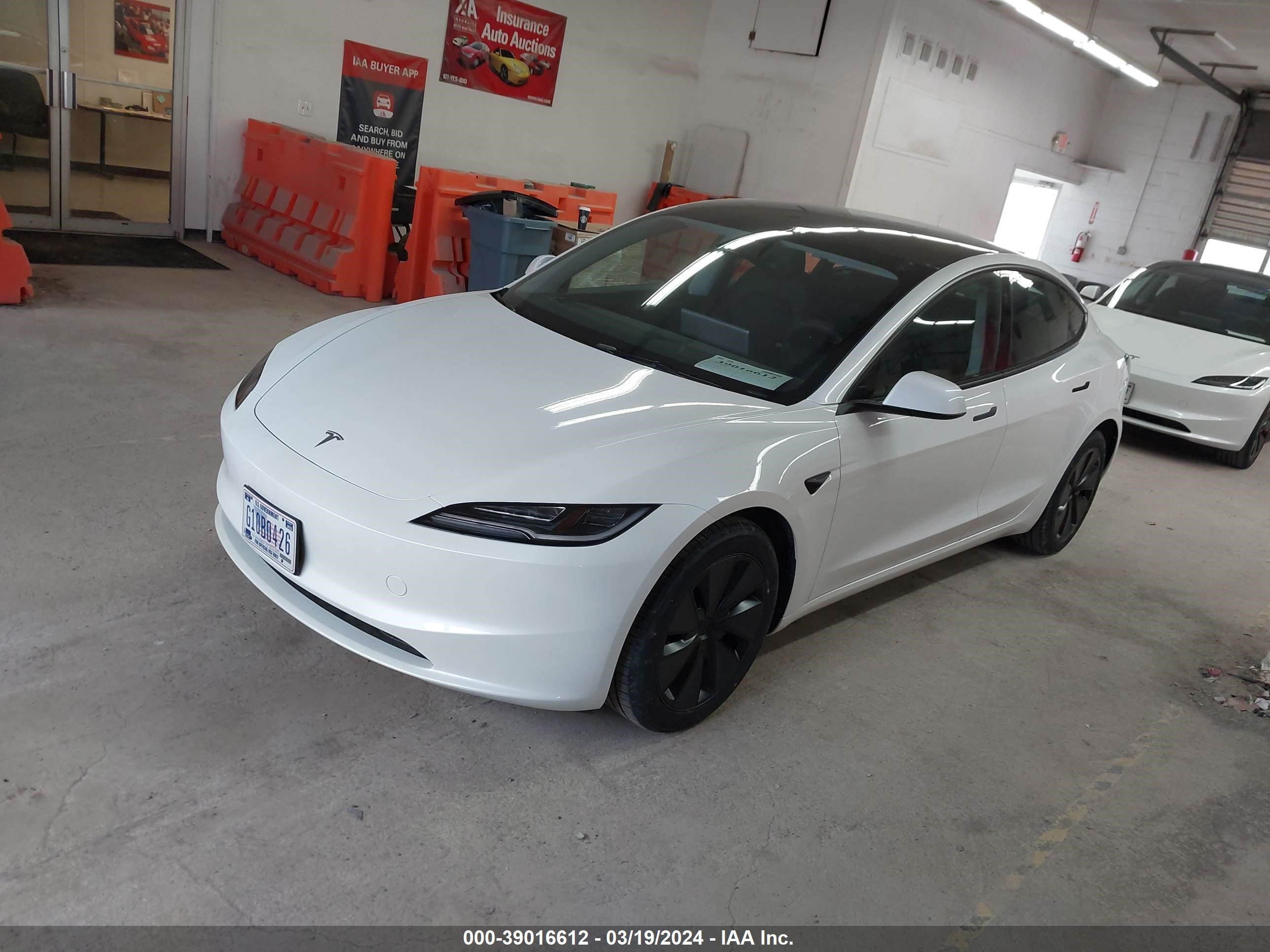 Photo 1 VIN: 5YJ3E1EA2RF721344 - TESLA MODEL 3 