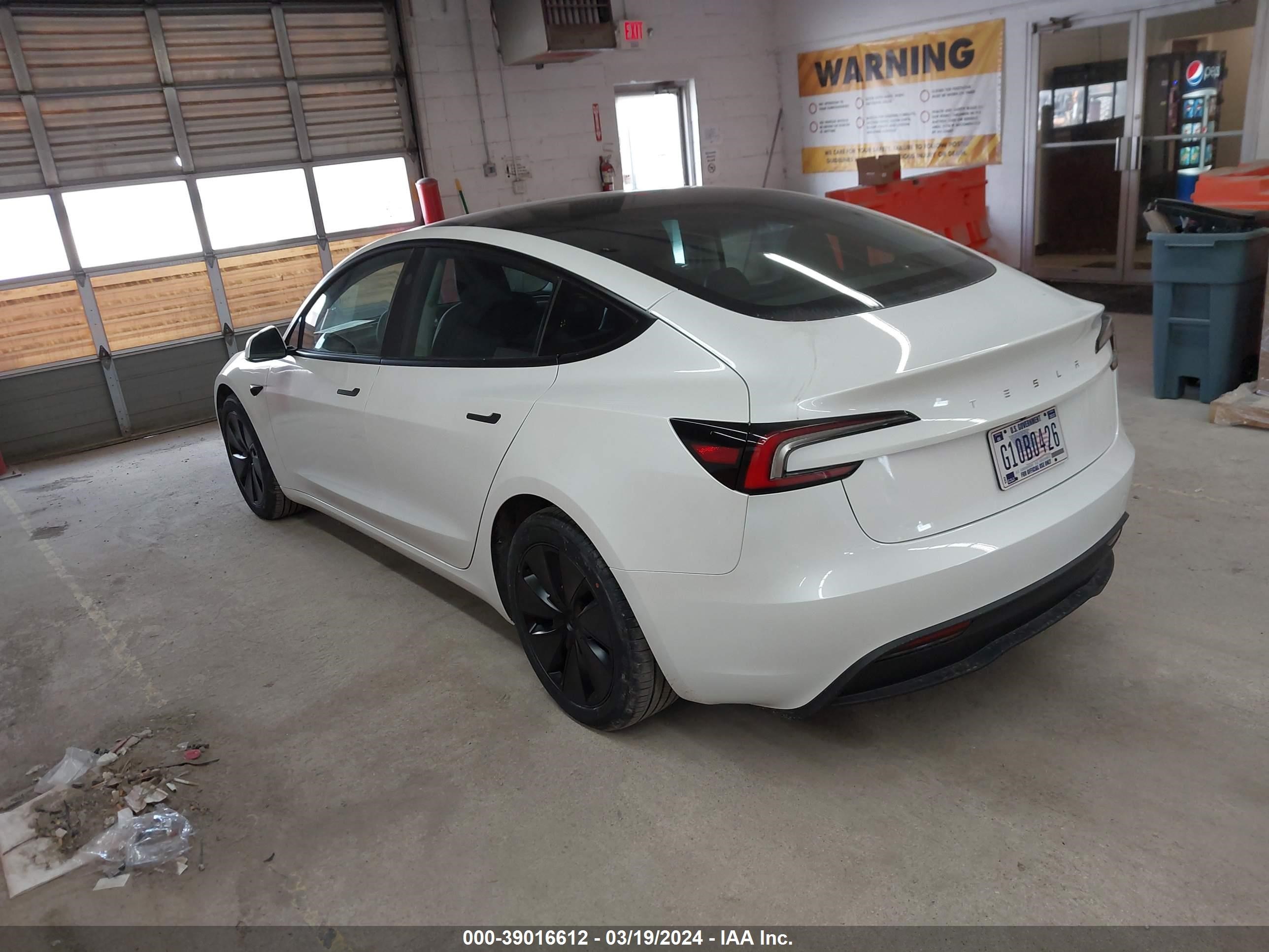 Photo 2 VIN: 5YJ3E1EA2RF721344 - TESLA MODEL 3 