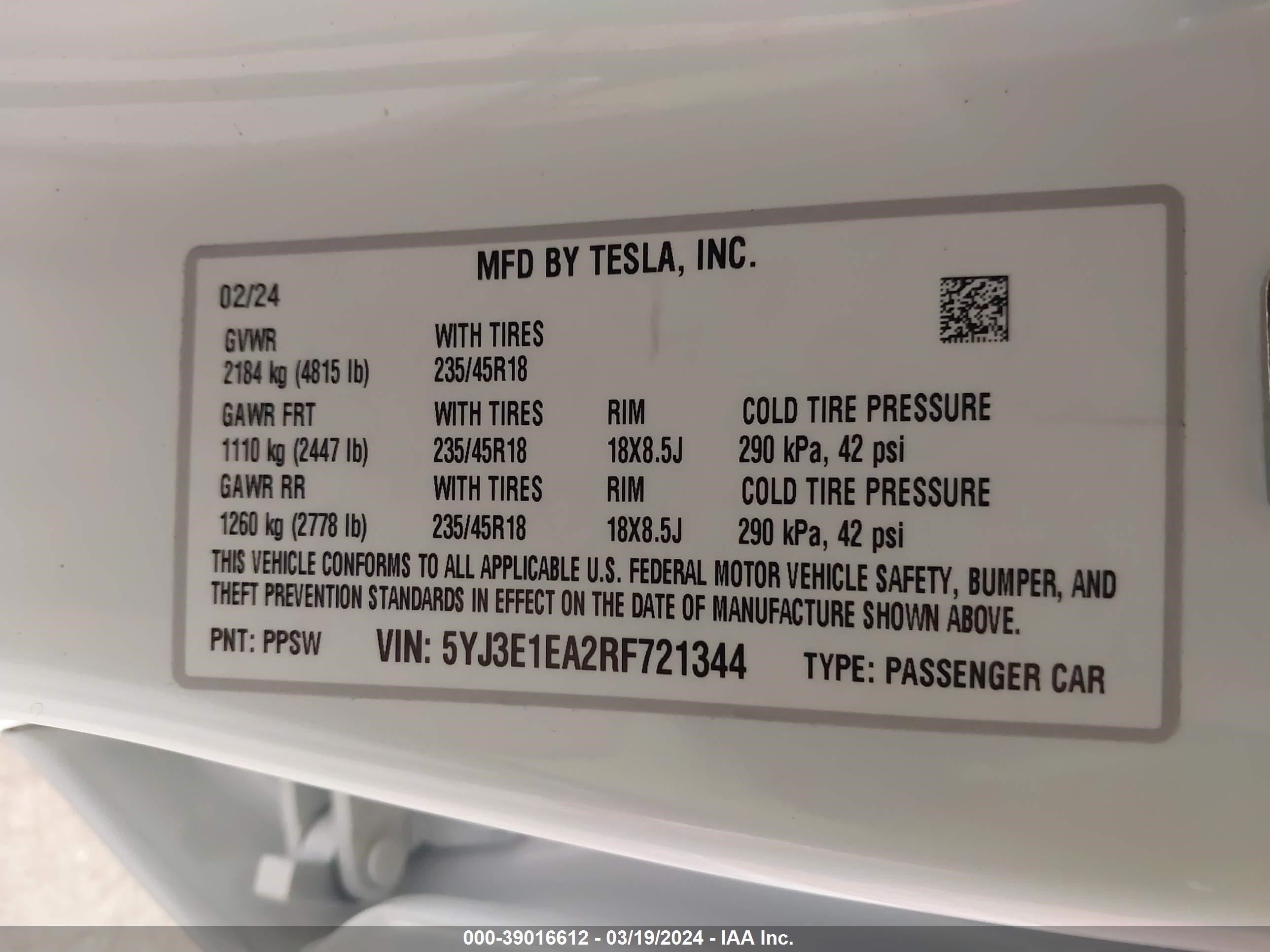 Photo 4 VIN: 5YJ3E1EA2RF721344 - TESLA MODEL 3 