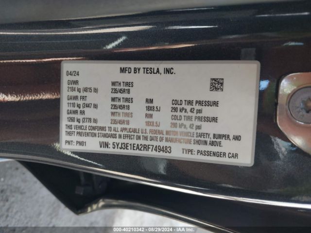 Photo 8 VIN: 5YJ3E1EA2RF749483 - TESLA MODEL 3 